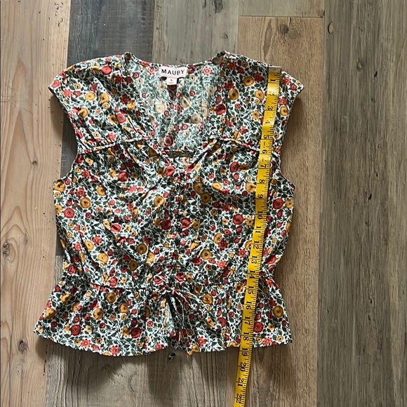 Mauby Gathered Peplum Top in Alhambra Floral Size: Small (S) - Picture 6 of 16